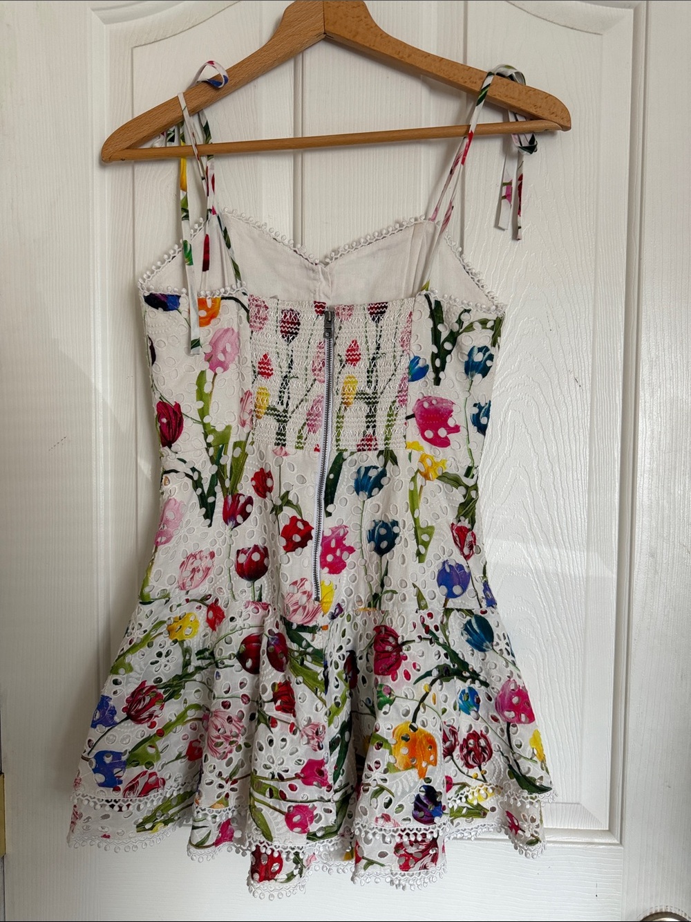 Alice + Olivia Rosette Floral Tulip Broderie Anglaise Cotton Mini Dress size 0 - Picture 3 of 12